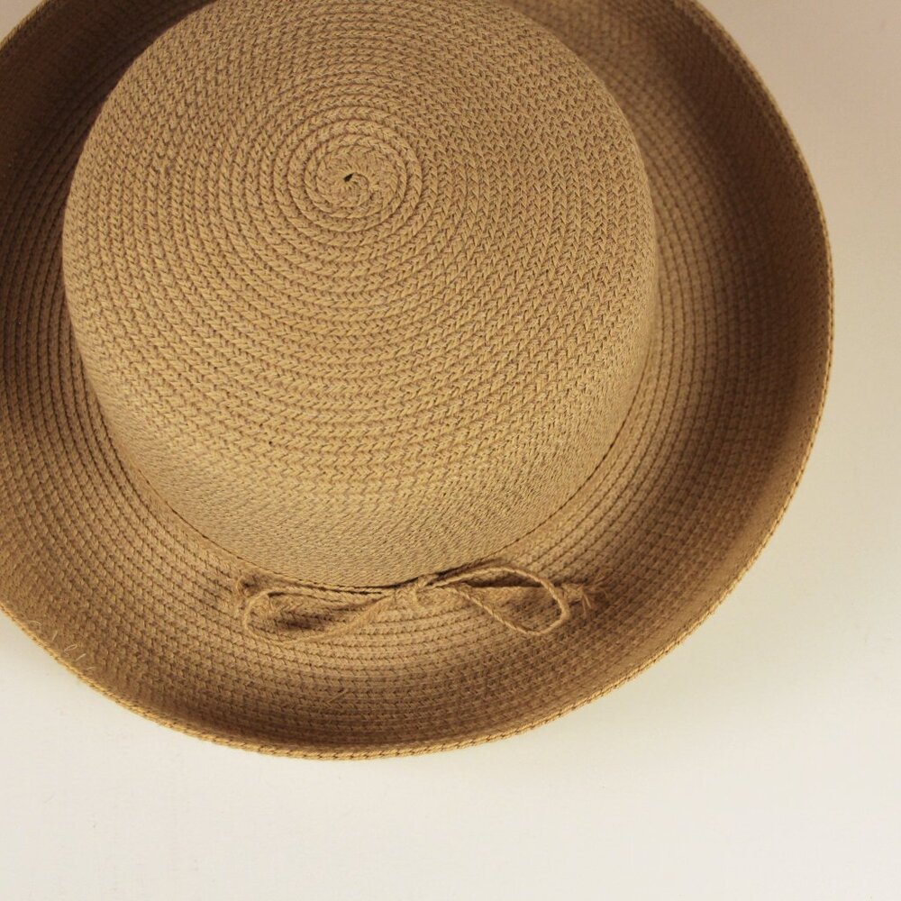 Straw Hat with upturned Brim Traditional Casual